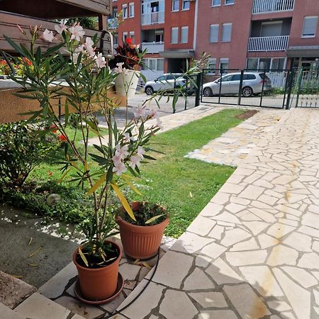 Guesthouse Irac Тузла Экстерьер фото