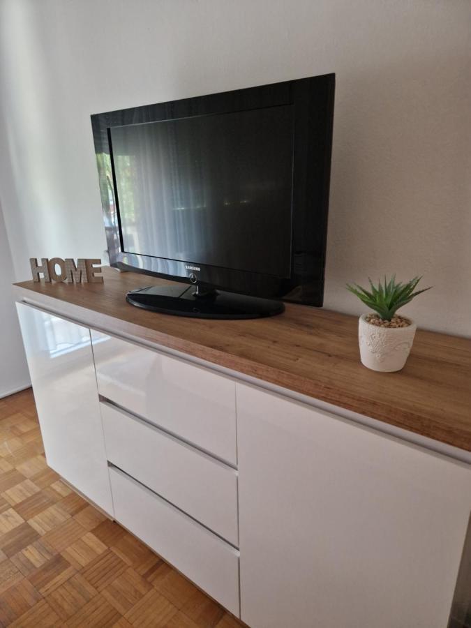 Guesthouse Irac Тузла Экстерьер фото