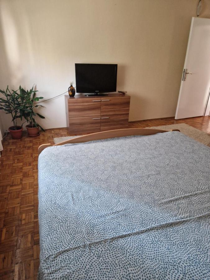Guesthouse Irac Тузла Экстерьер фото