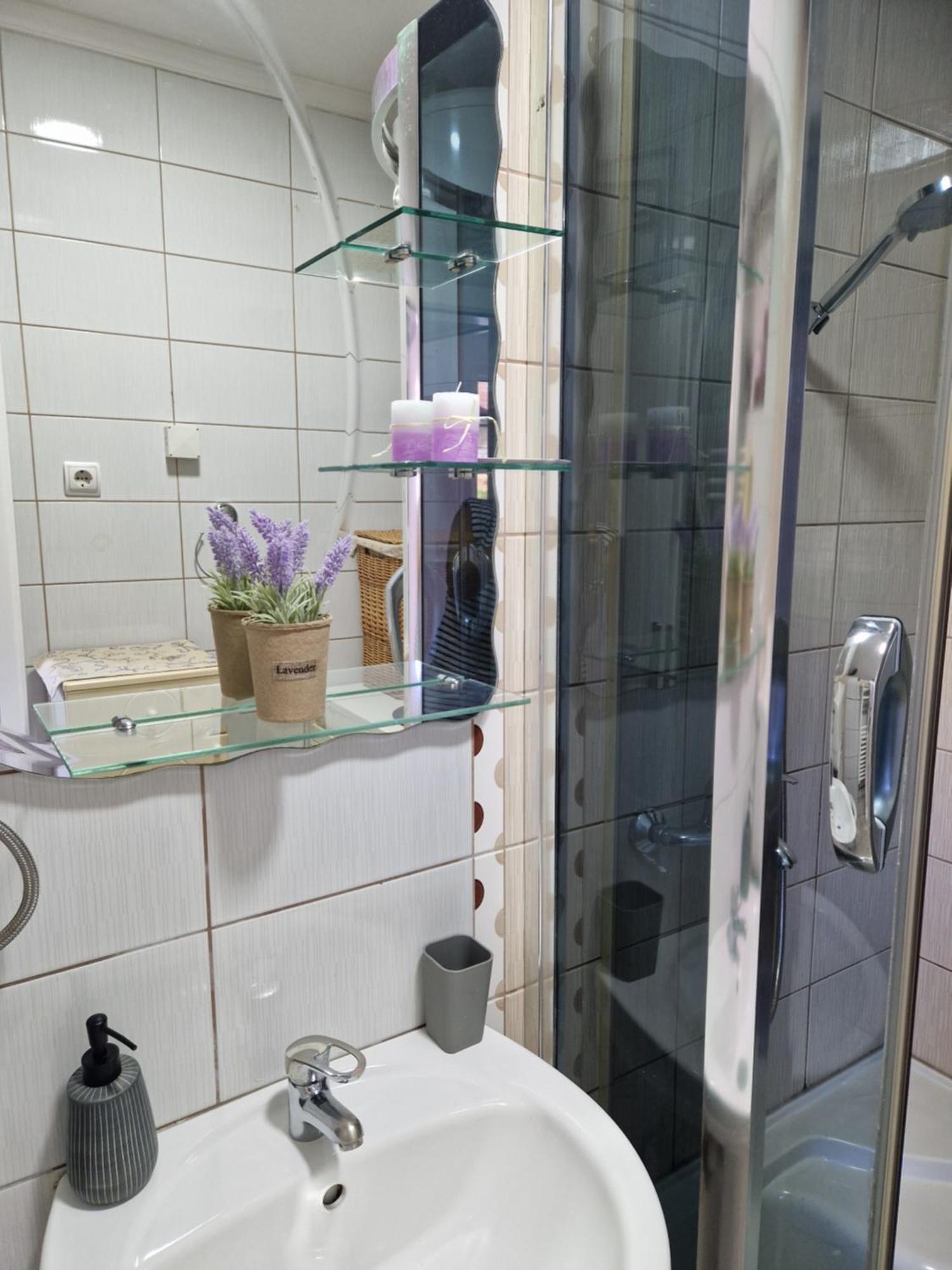 Guesthouse Irac Тузла Экстерьер фото