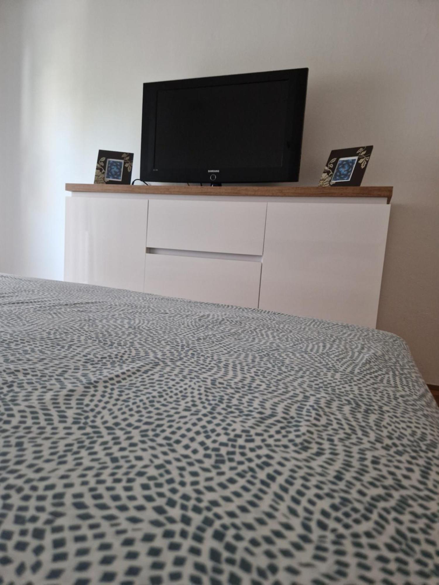 Guesthouse Irac Тузла Экстерьер фото